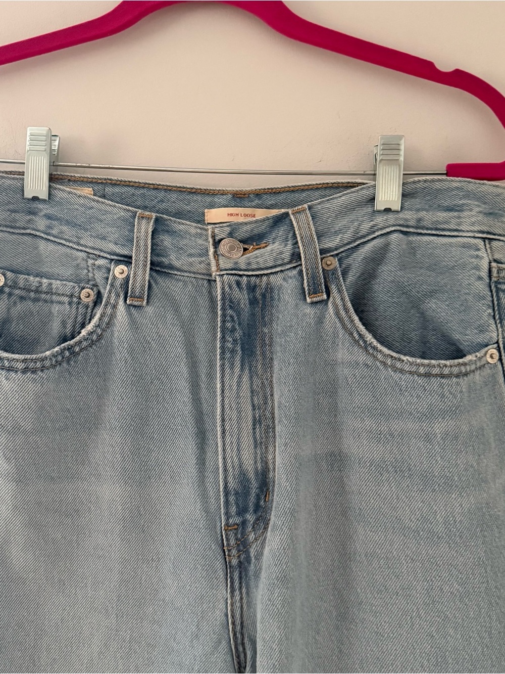 Levi's Light Wash Wide-Leg High Loose Rise Jeans - Picture 2 of 7